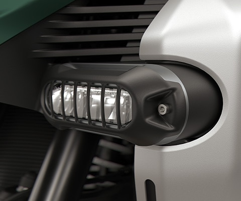 Grille cover on the additional headlights