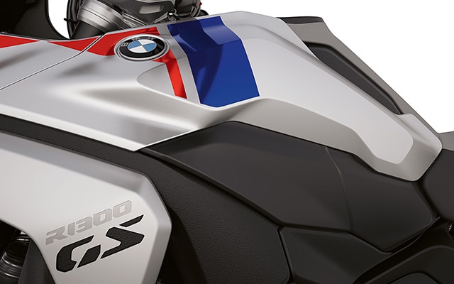 The “GS Trophy” inscription on the R 1300 GS Trophy from BMW Motorrad